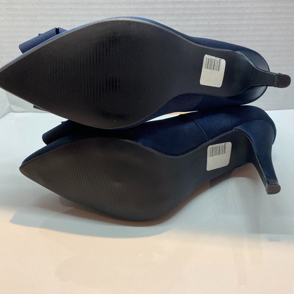 BRAND NEW Navy Pointed Toe Bow Heel Pump - Picture 7 of 9